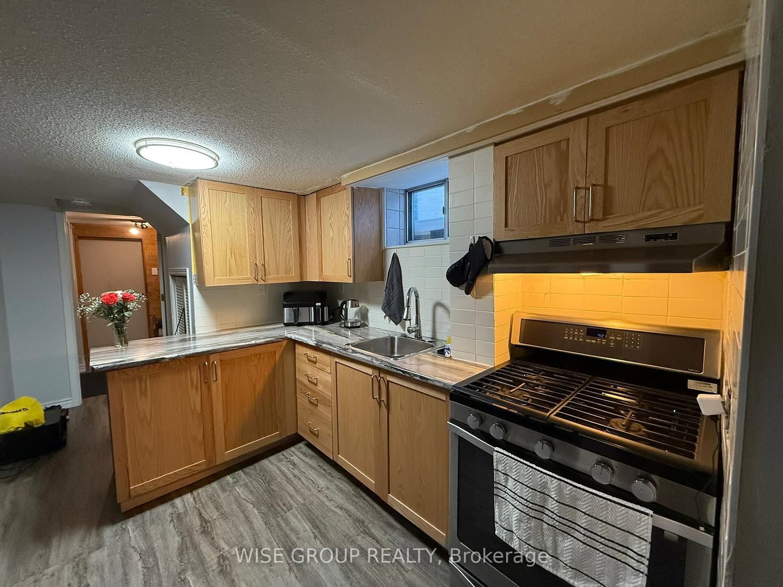 18 Sonnet Court, Unit Bsmt - Image 2