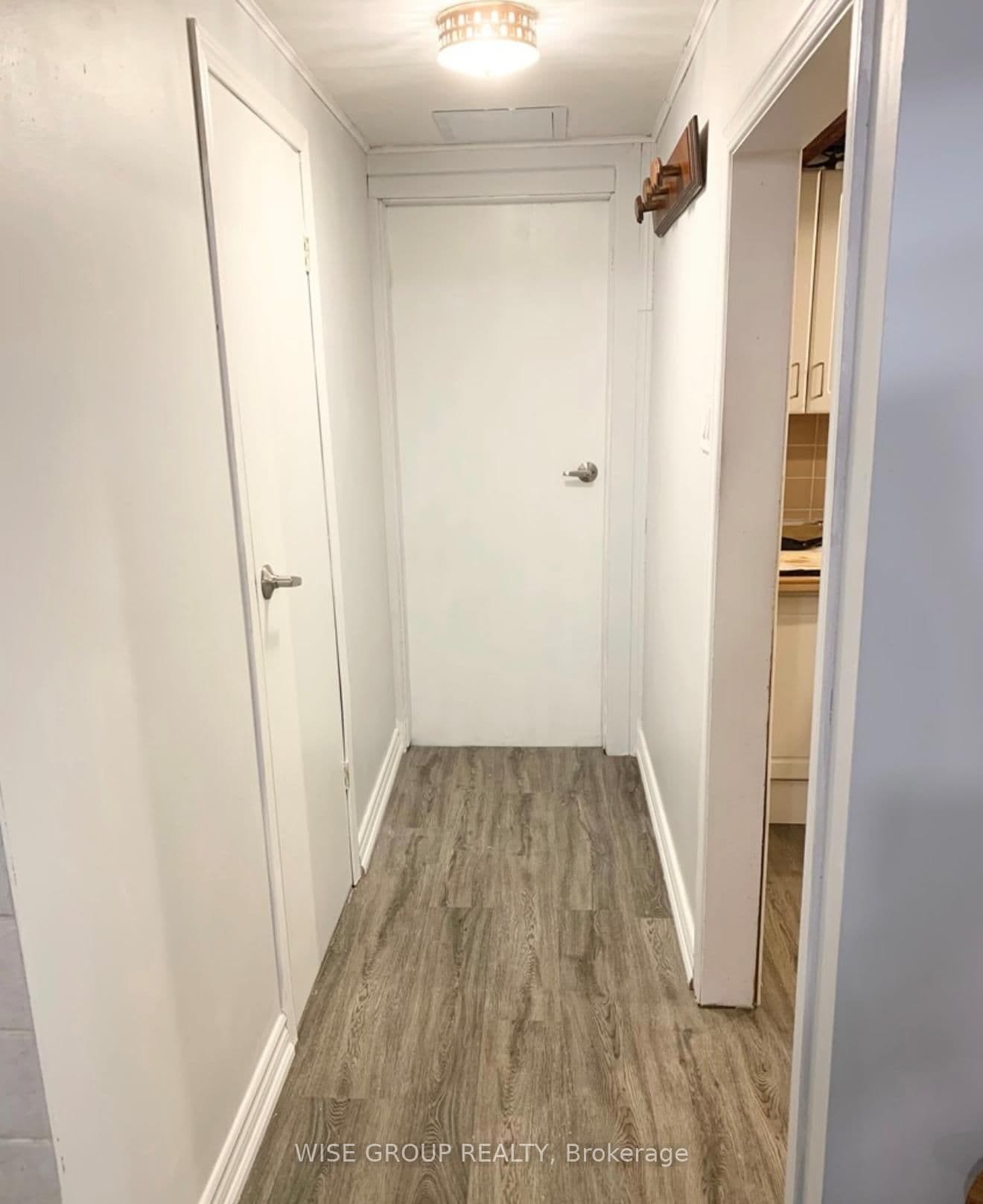 18 Sonnet Court, Unit Bsmt - Image 4