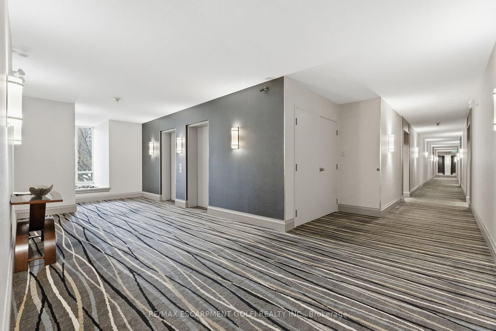 430 Pearl Street W, Unit 403 - Image 5