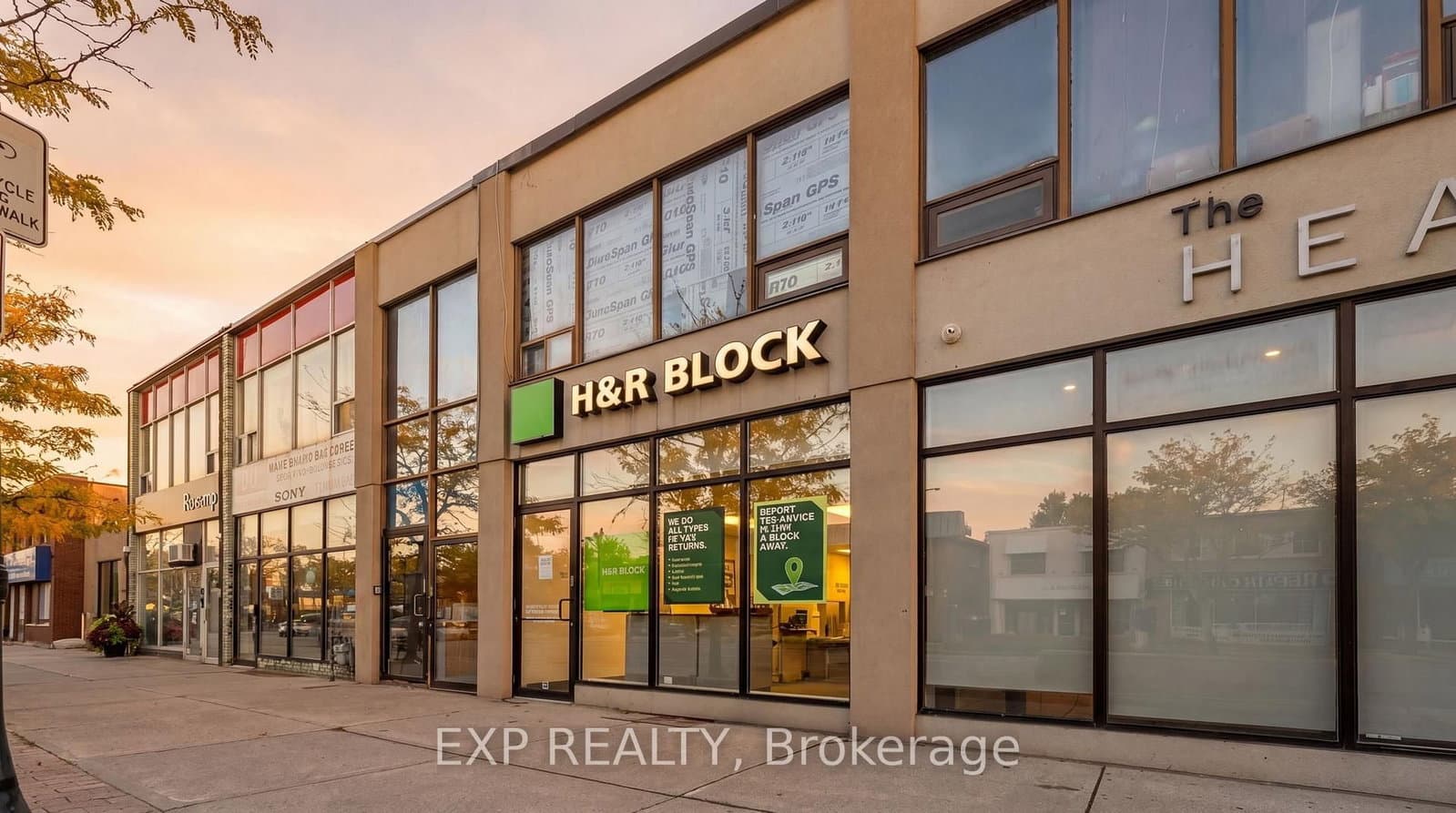 258 Lakeshore Road E - Image 2