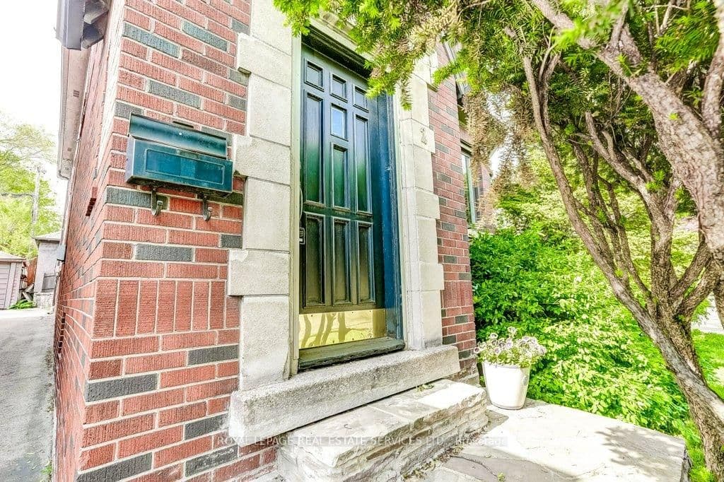 2 Larkin Avenue - Image 2