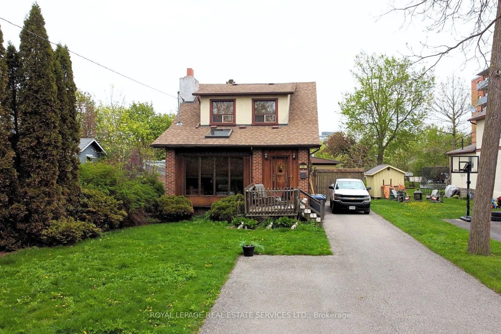 1083 Seneca Avenue - Image 5