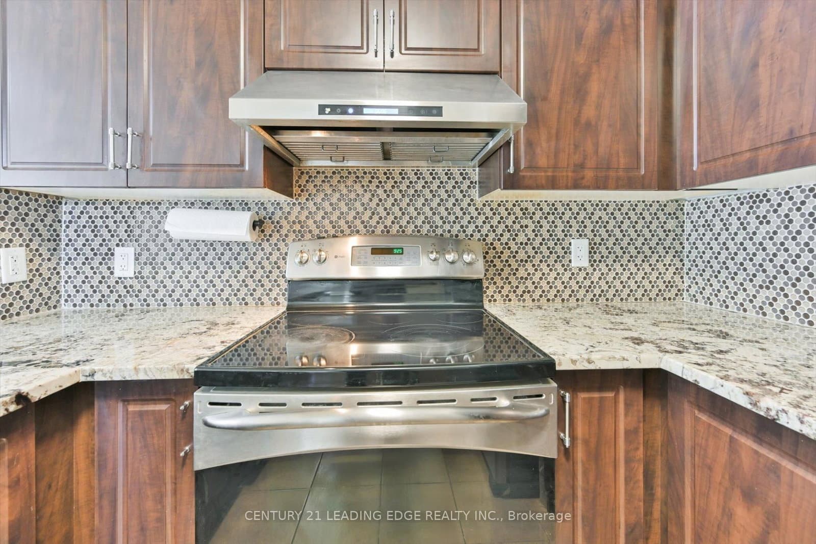 1040 The Queensway, Unit 710 - Image 5