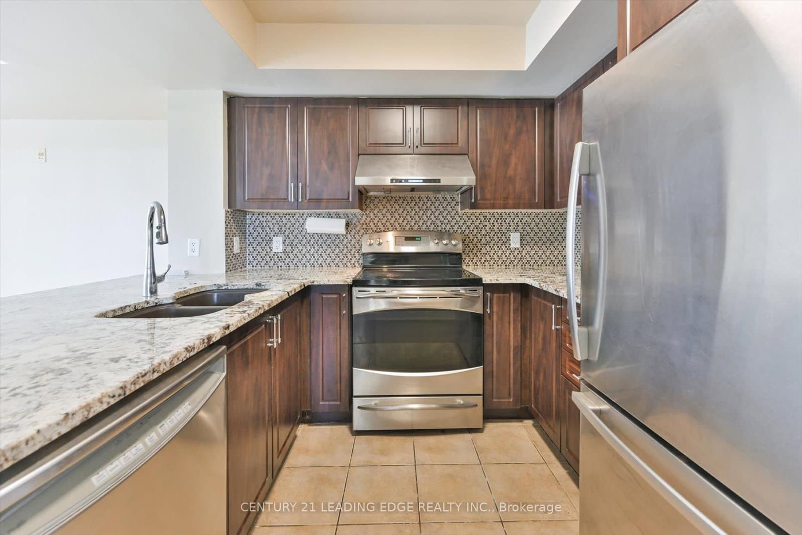 1040 The Queensway, Unit 710 - Image 6