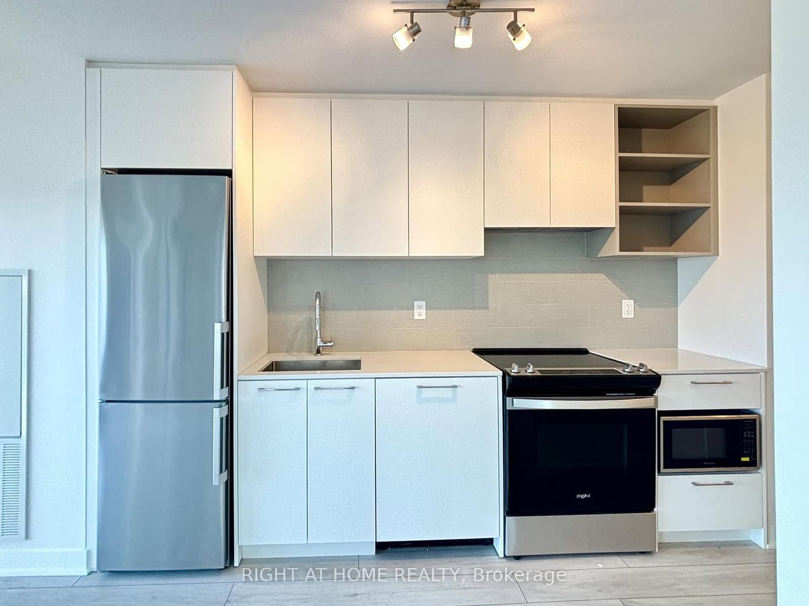 260 Malta Avenue, Unit 506 - Image 4