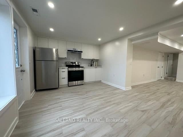 23 Redhill Avenue, Unit Lower - Image 4