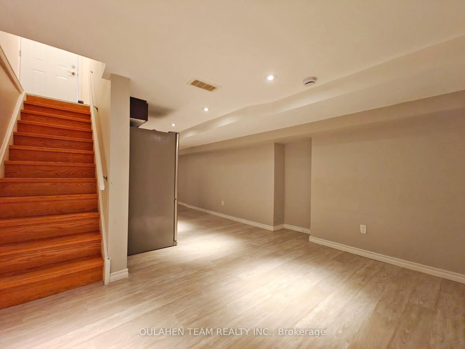 83 Nairn Avenue, Unit Basement - Image 2