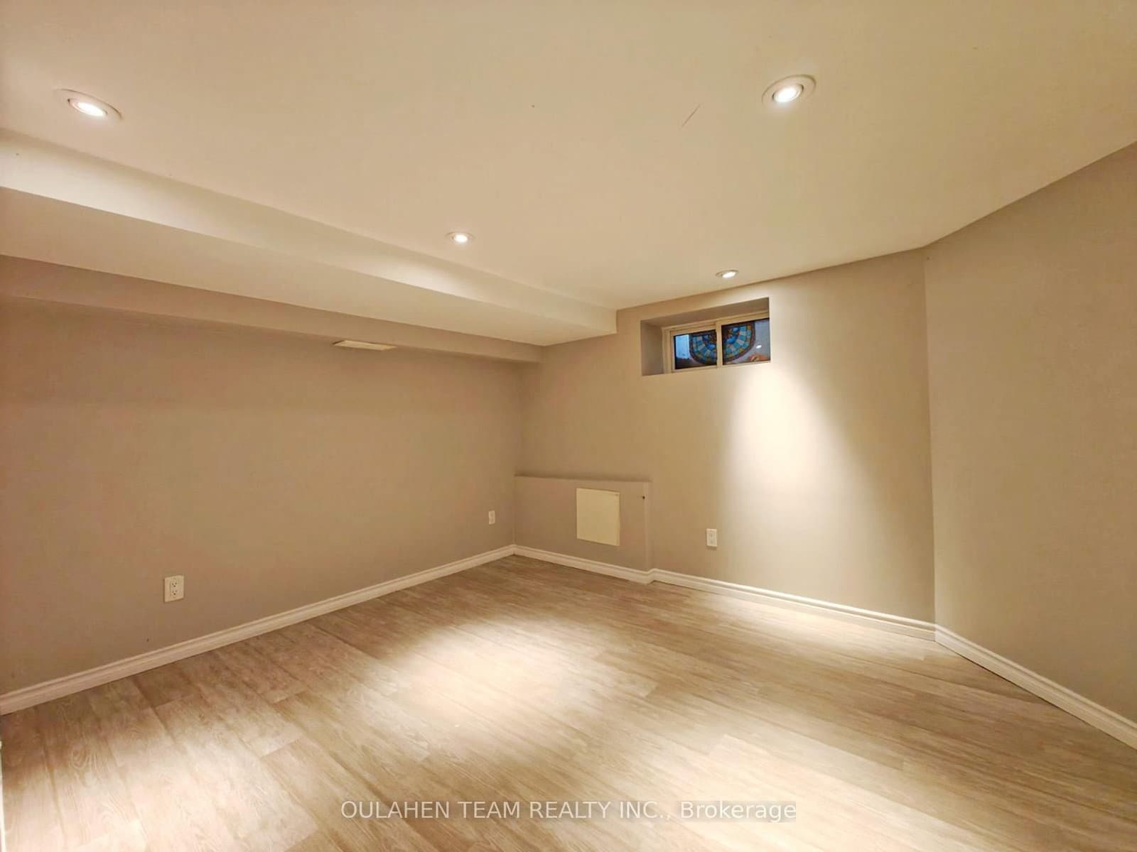 83 Nairn Avenue, Unit Basement - Image 5