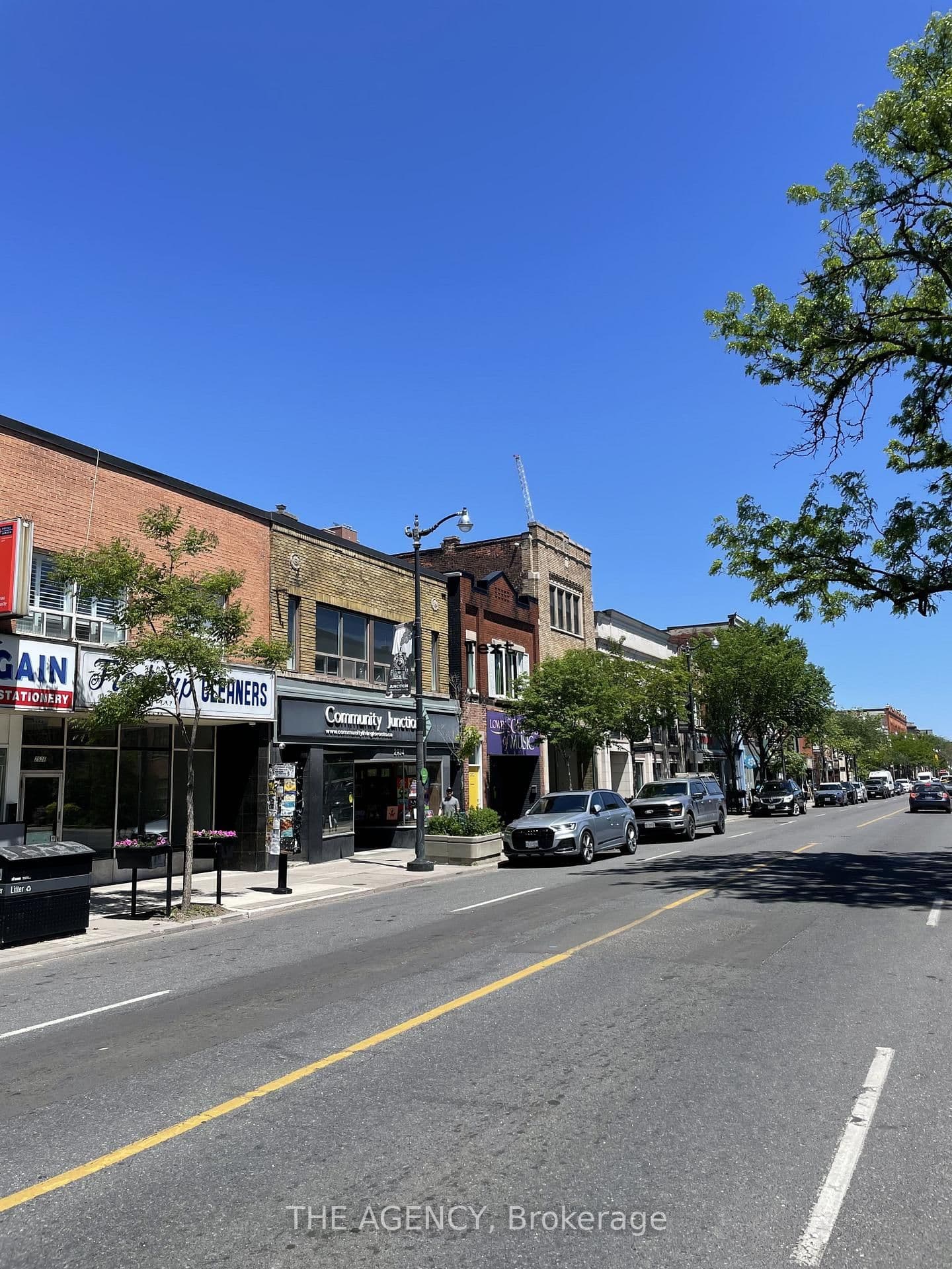 2936 Dundas Street W - Image 3