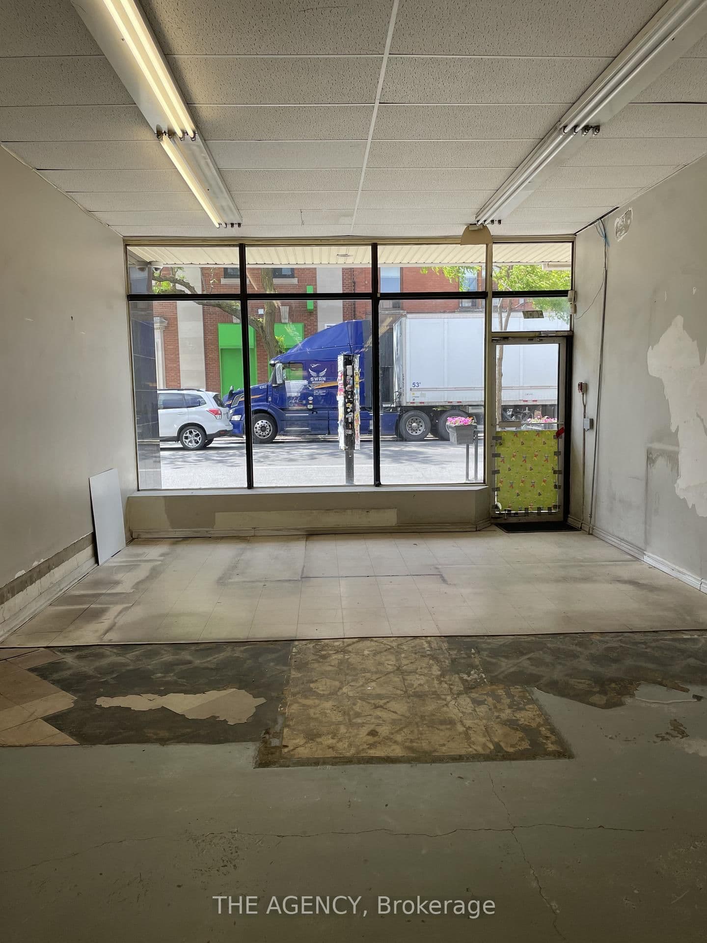 2936 Dundas Street W - Image 5