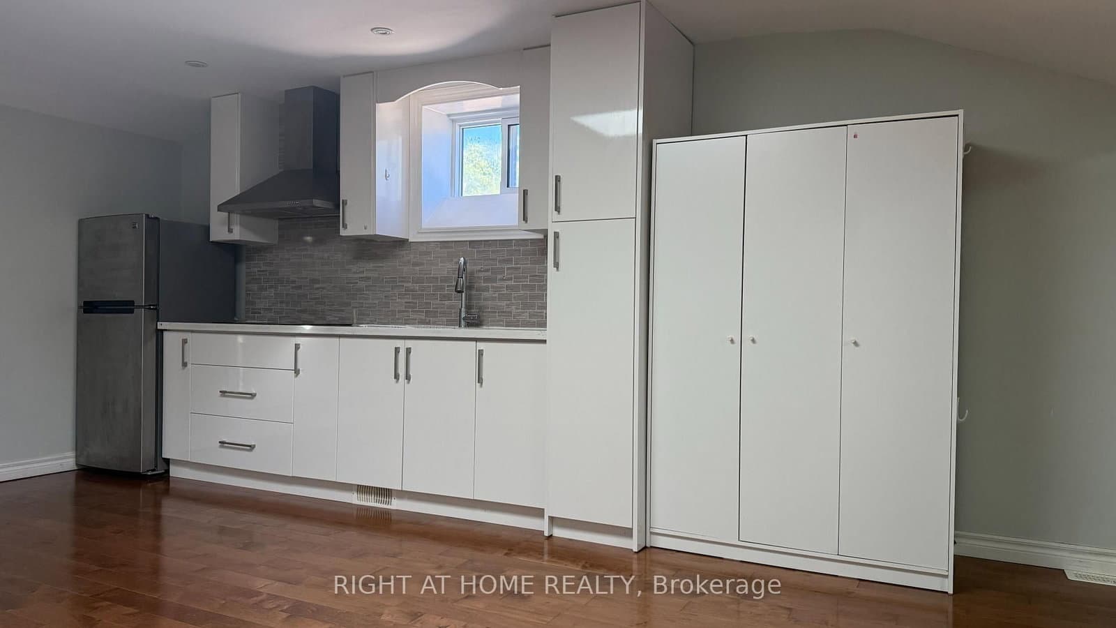 1088 Pearson Drive, Unit 1 - Image 3
