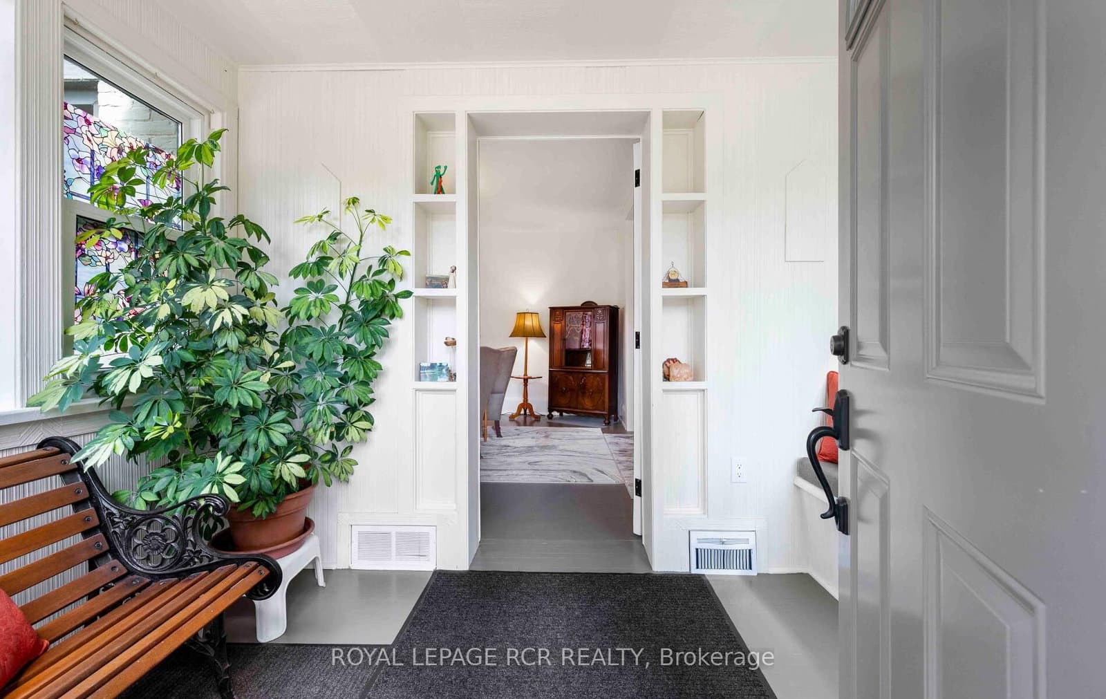 7 Third Avenue - Image 6