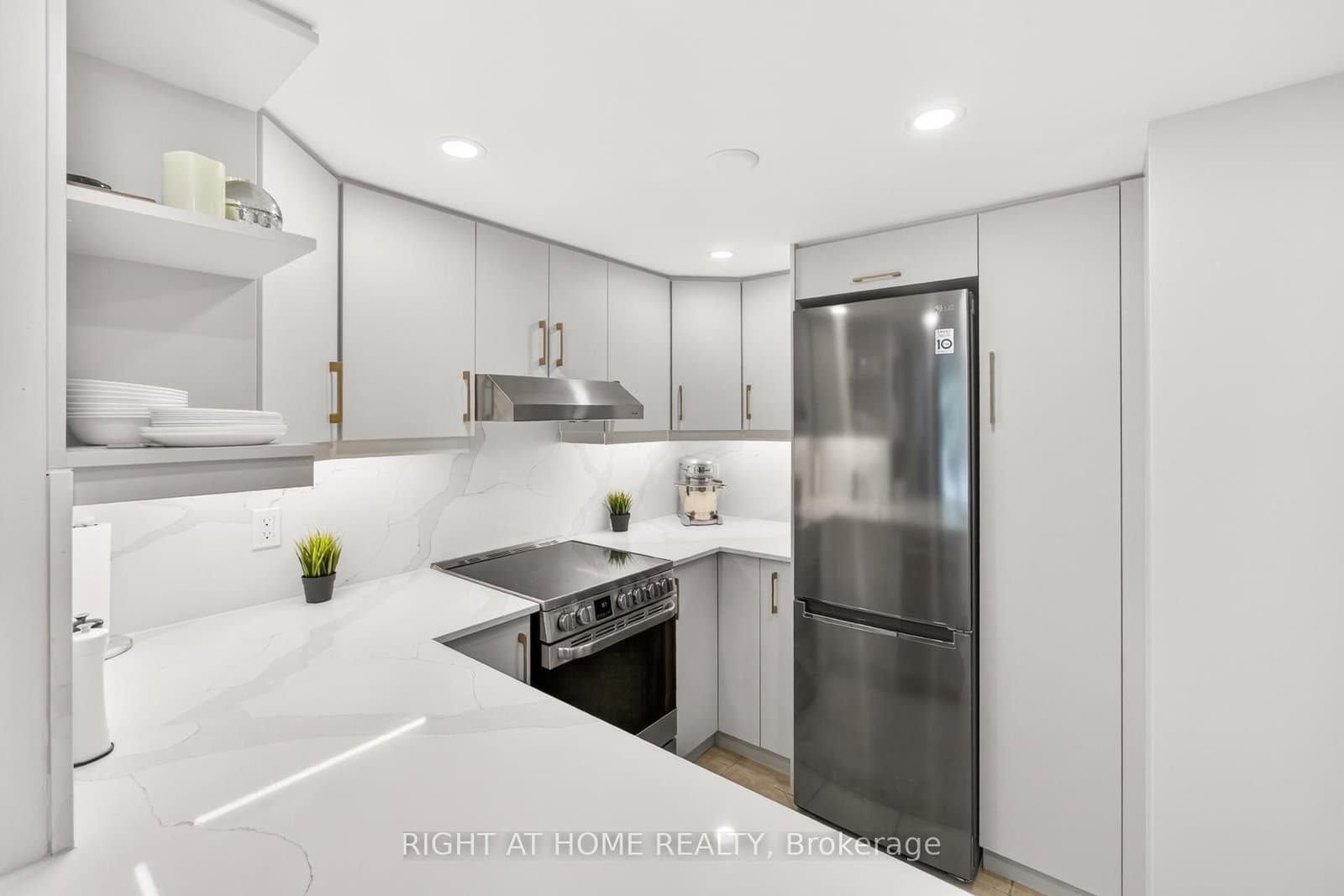 105 George Appleton Way, Unit 2151 - Image 3