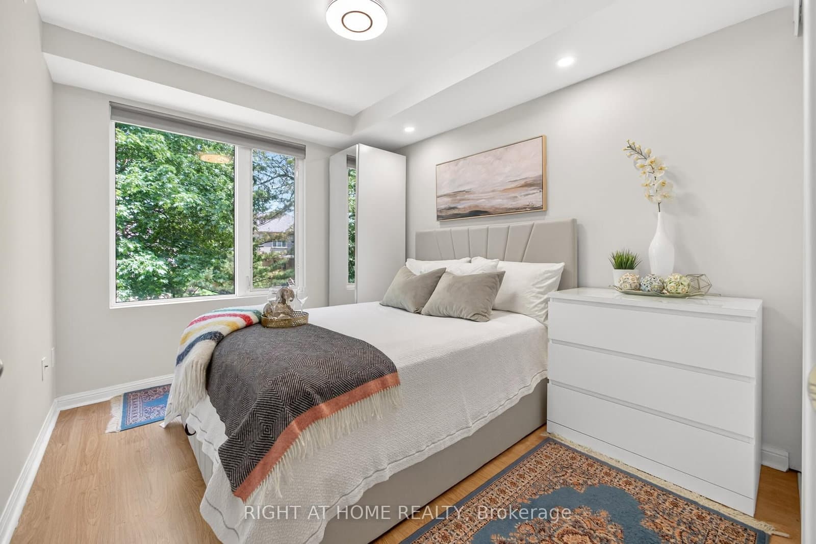 105 George Appleton Way, Unit 2151 - Image 4