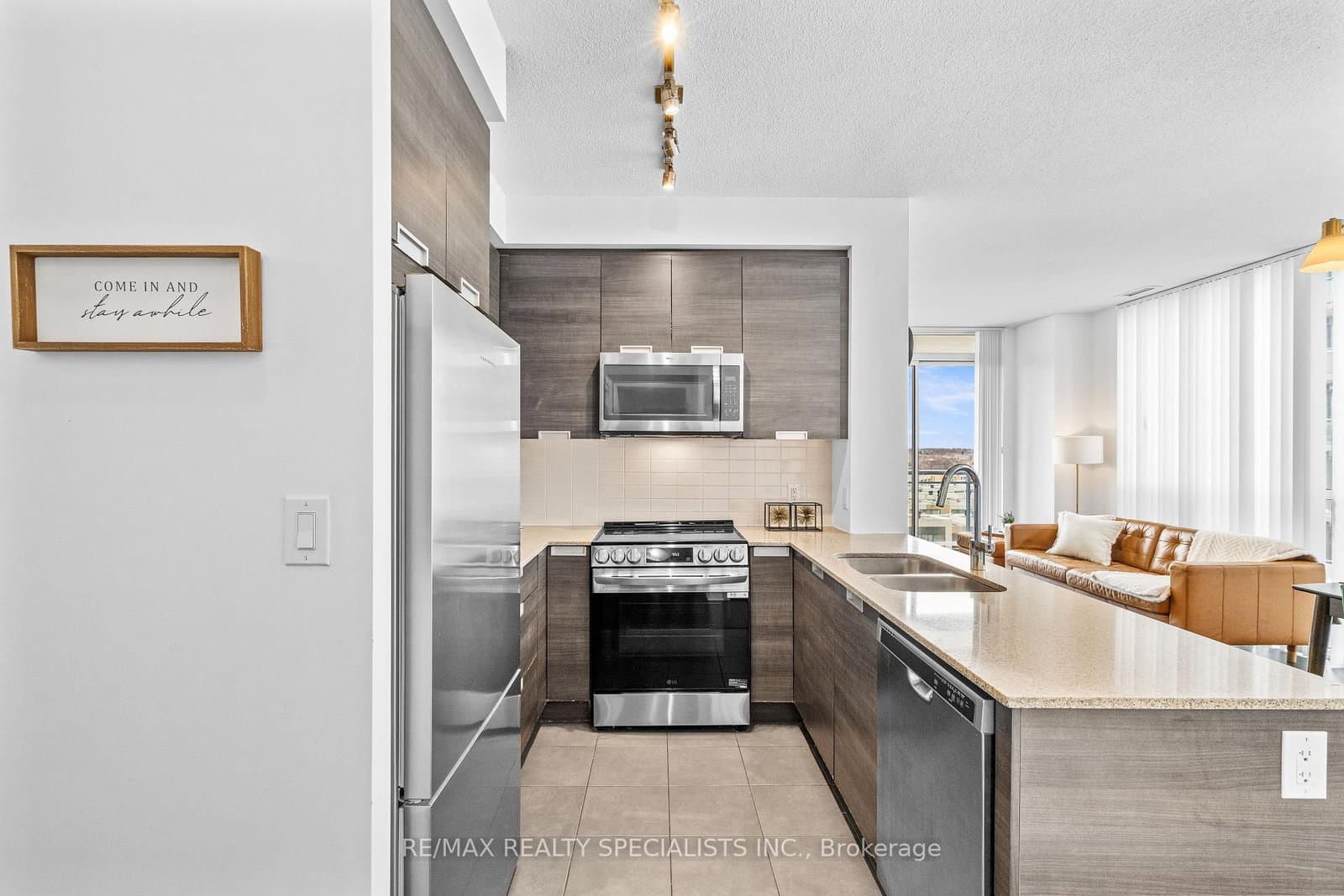 5025 Four Springs Avenue, Unit 509 - Image 4