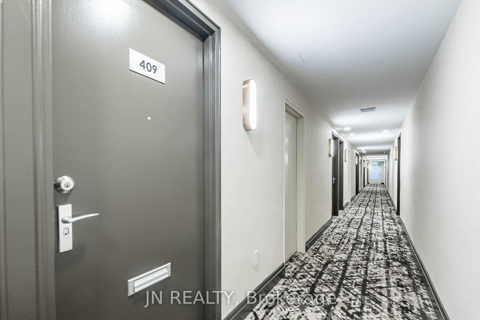188 Mill Street S, Unit 409 - Image 4