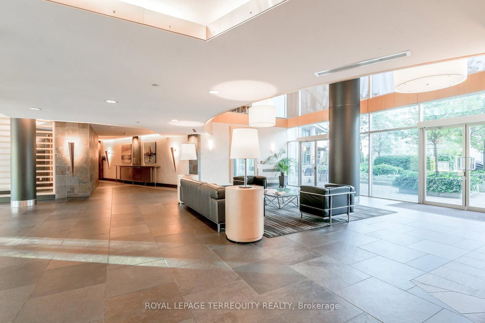 5 Marine Parade Drive, Unit 911 - Image 3