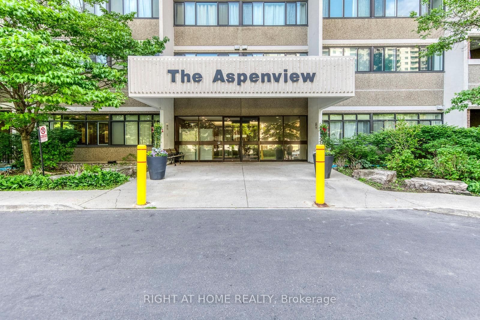 50 Elm Drive E, Unit 607 - Image 3