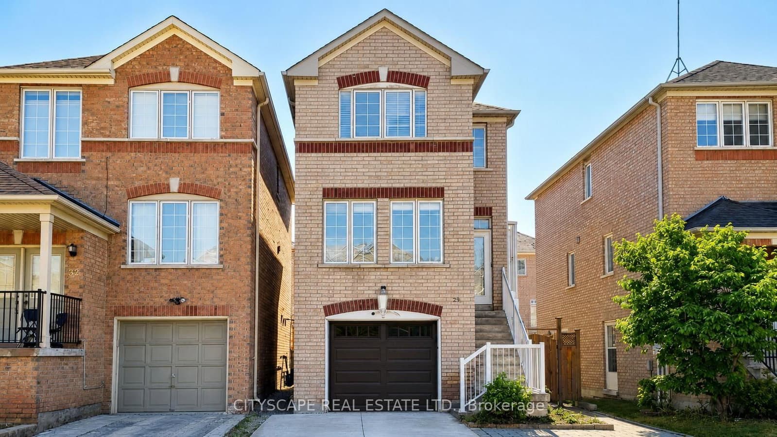 29 Centrepark Drive - Image 1