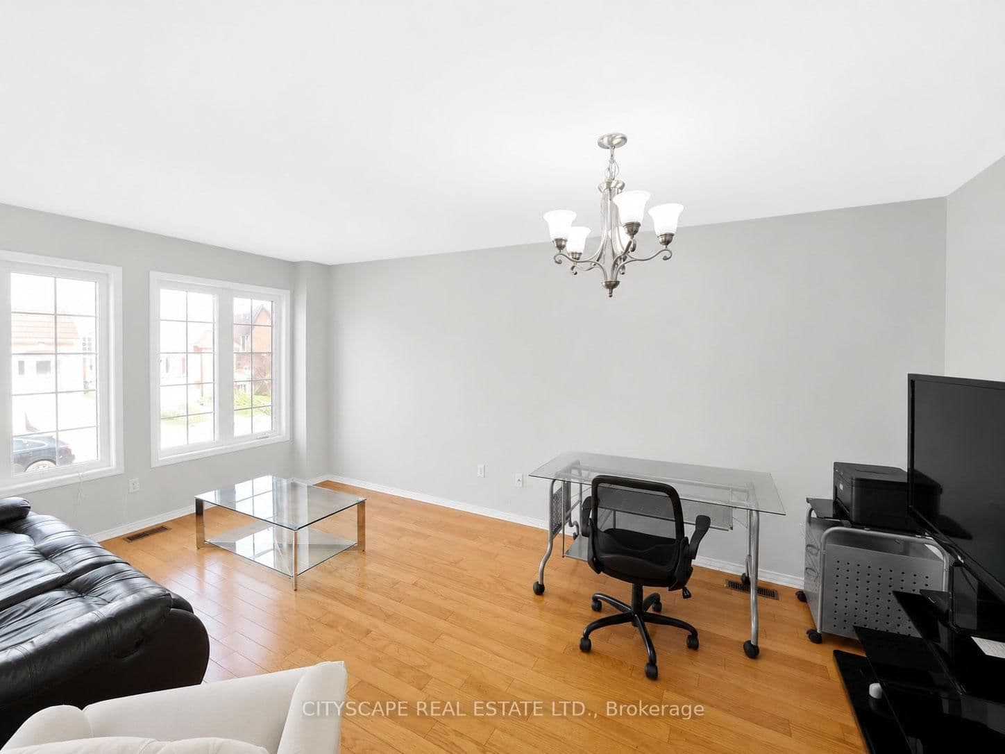 29 Centrepark Drive - Image 5