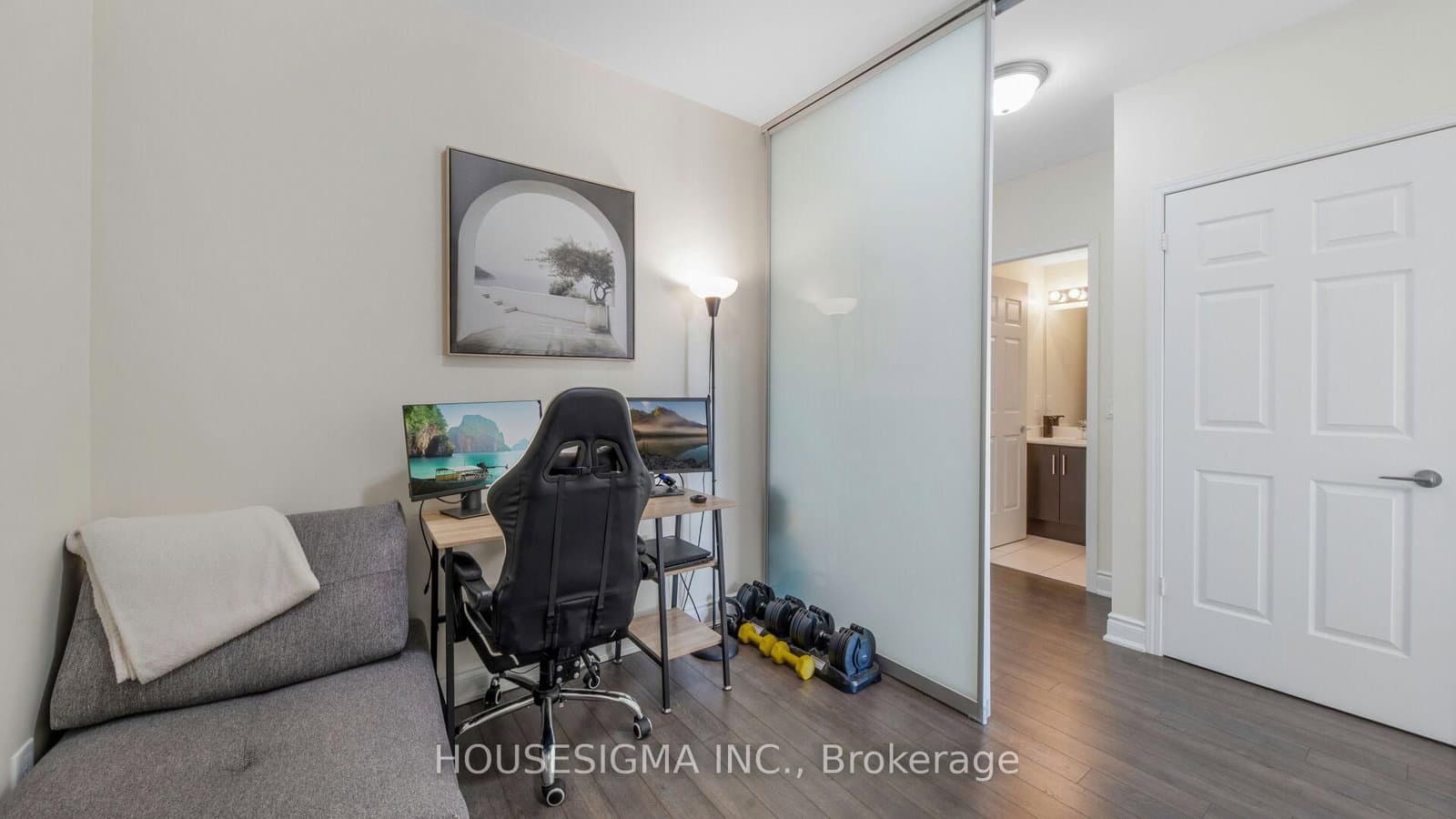 15 James Finlay Way, Unit 1103 - Image 6
