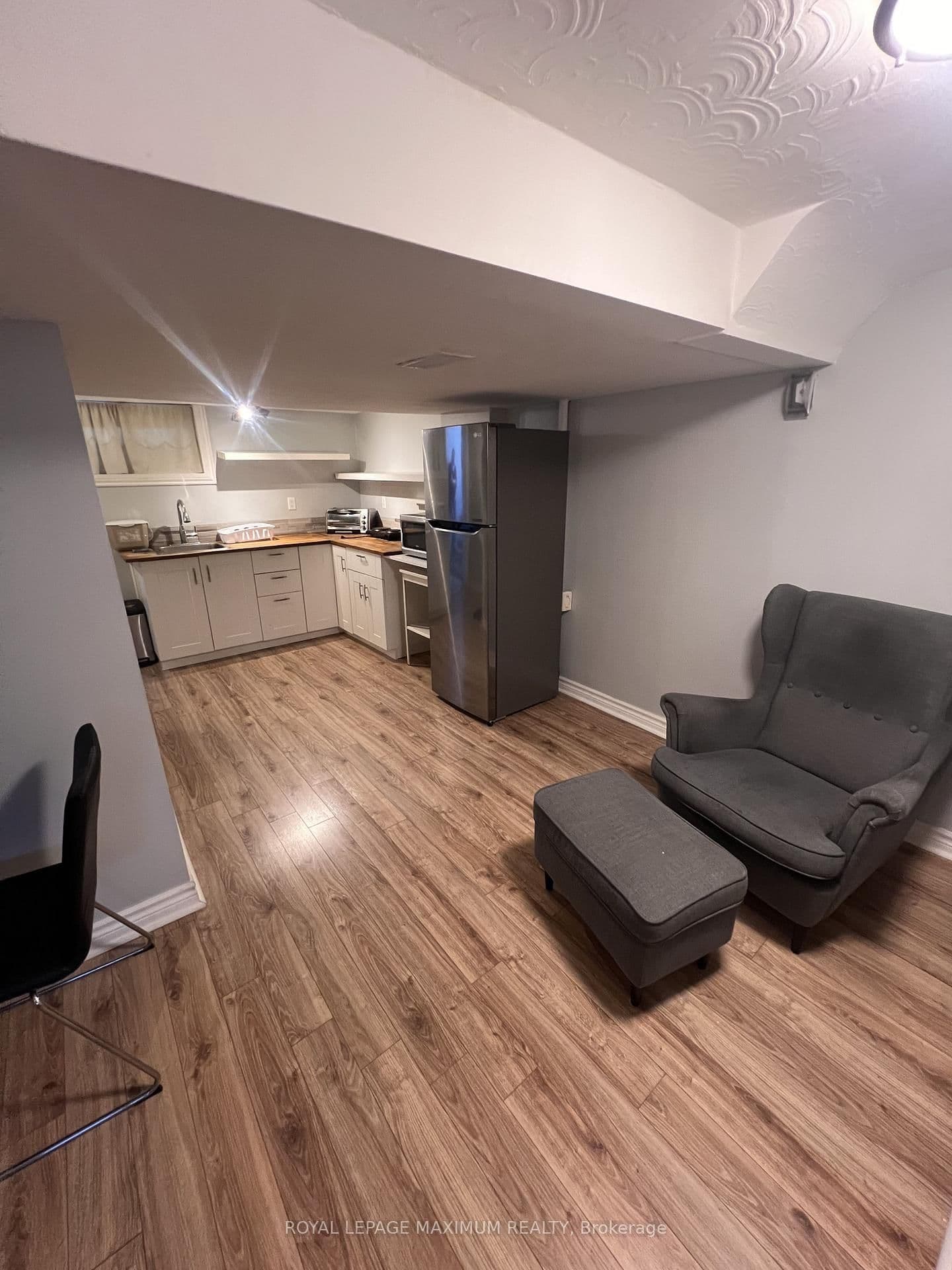 16 Langholm Drive, Unit Bsmt #1 - Image 4