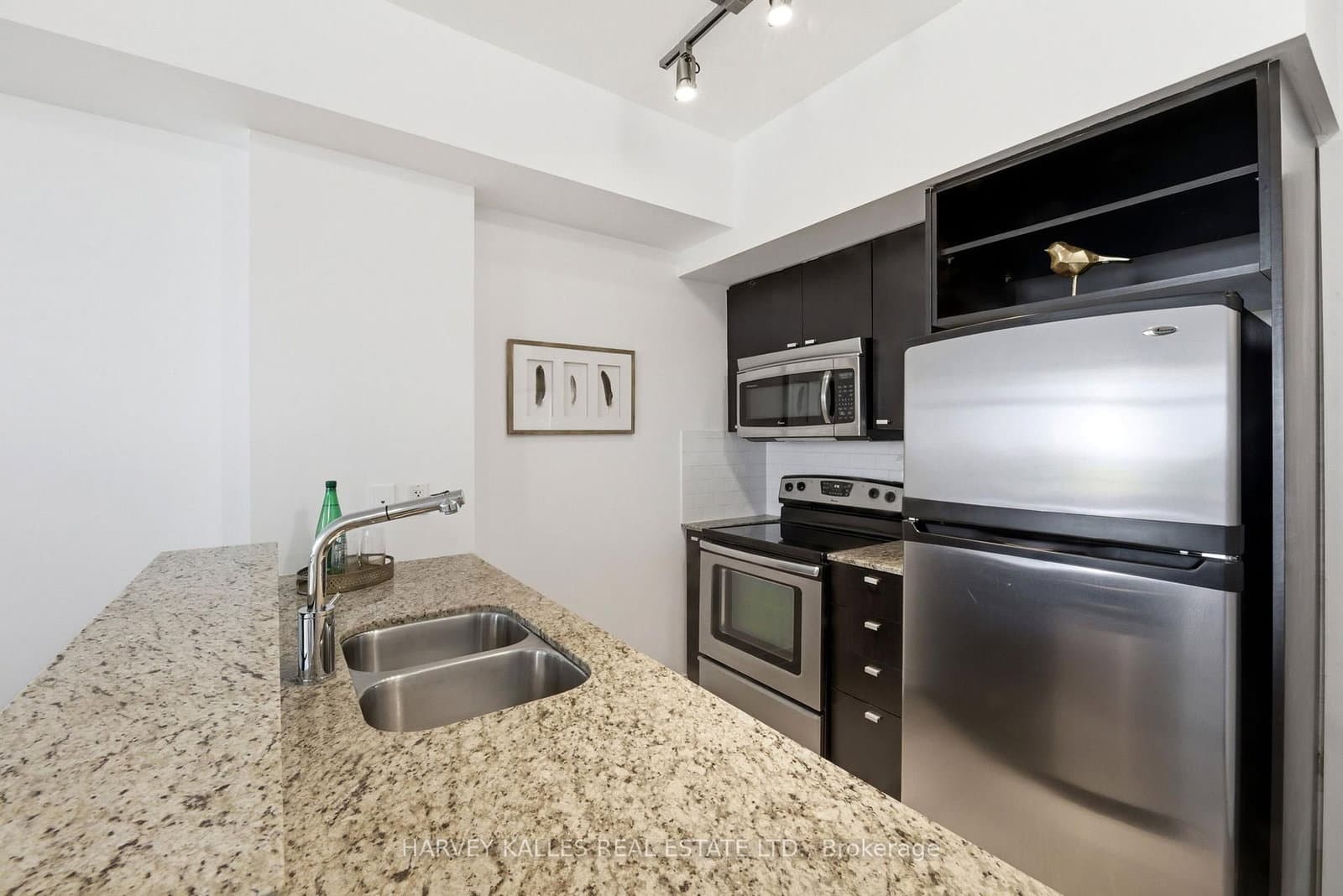 103 The Queensway, Unit 701 - Image 3