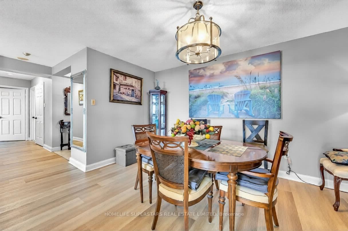 24 Hanover Road, Unit 907 - Image 6