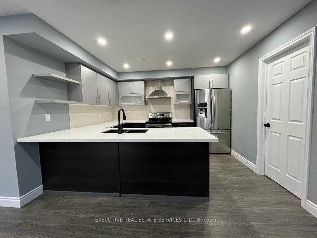 13 Golden Springs Drive - Image 5