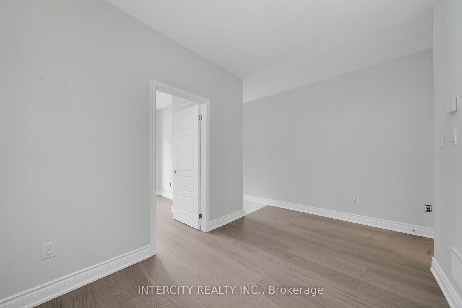3 Ruby Lane - Image 5