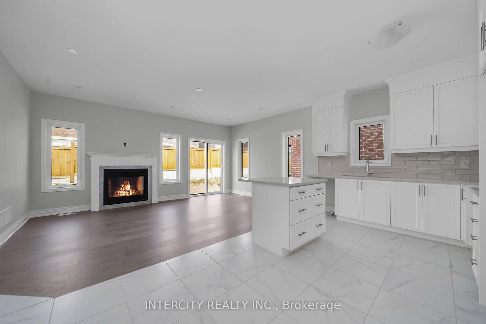3 Ruby Lane - Image 6