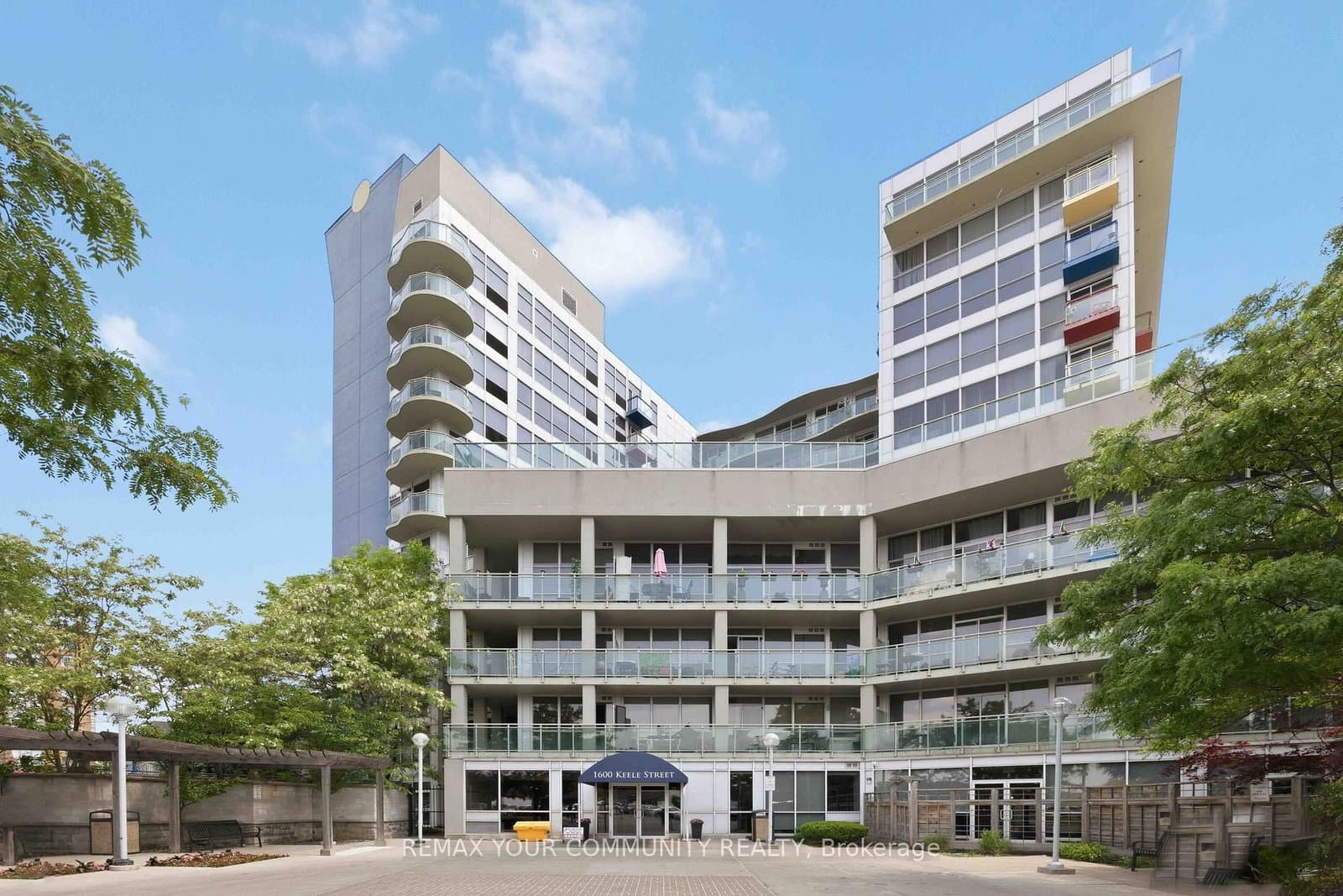 #502 - 1600 Keele Street