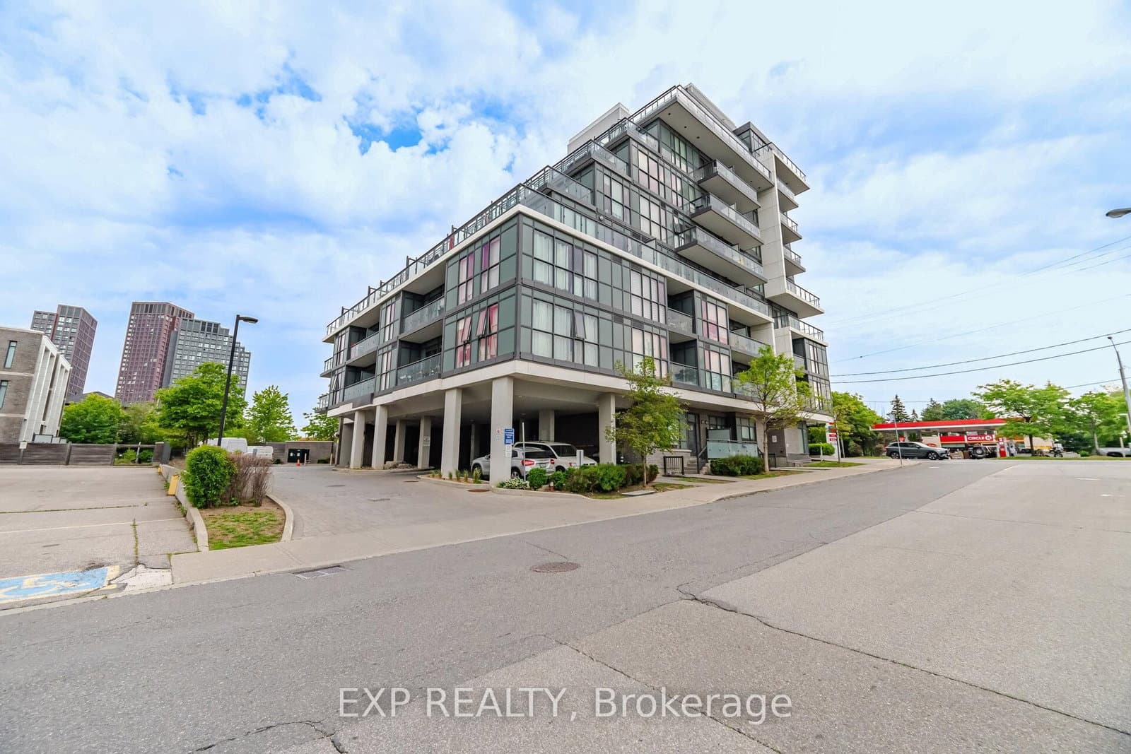 16 McAdam Avenue, Unit 306 - Image 2