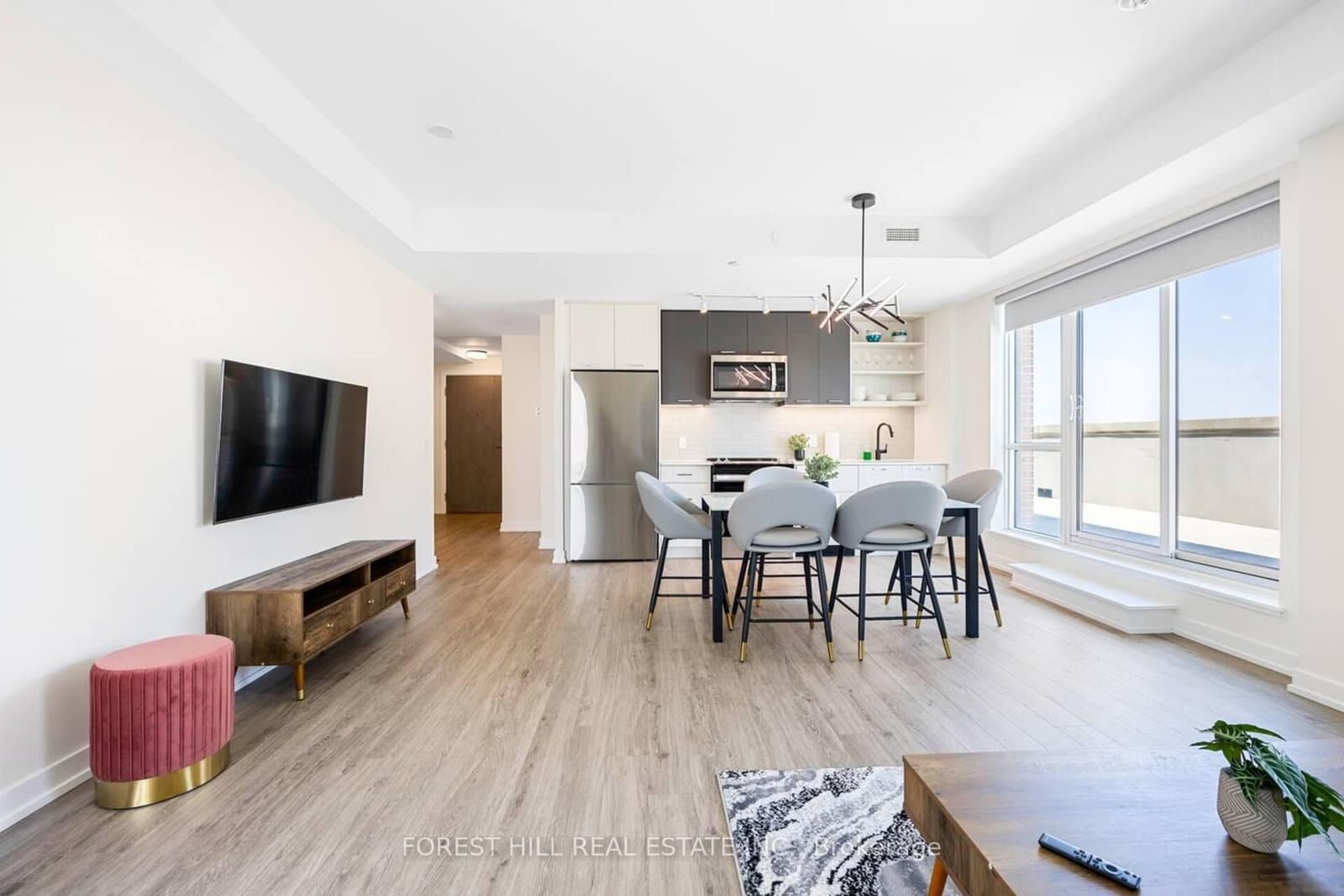 2300 ST CLAIR AVE Avenue W, Unit 913 - Image 5