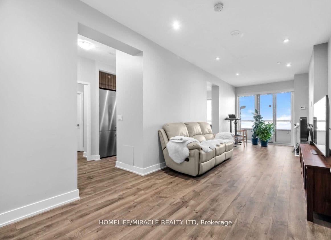 20 Shore Breeze Drive, Unit 4804 - Image 4