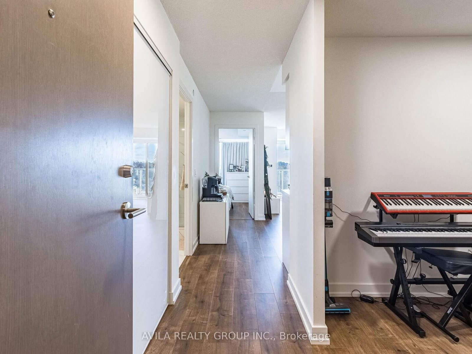 10 Wilby Crescent, Unit 1004 - Image 5