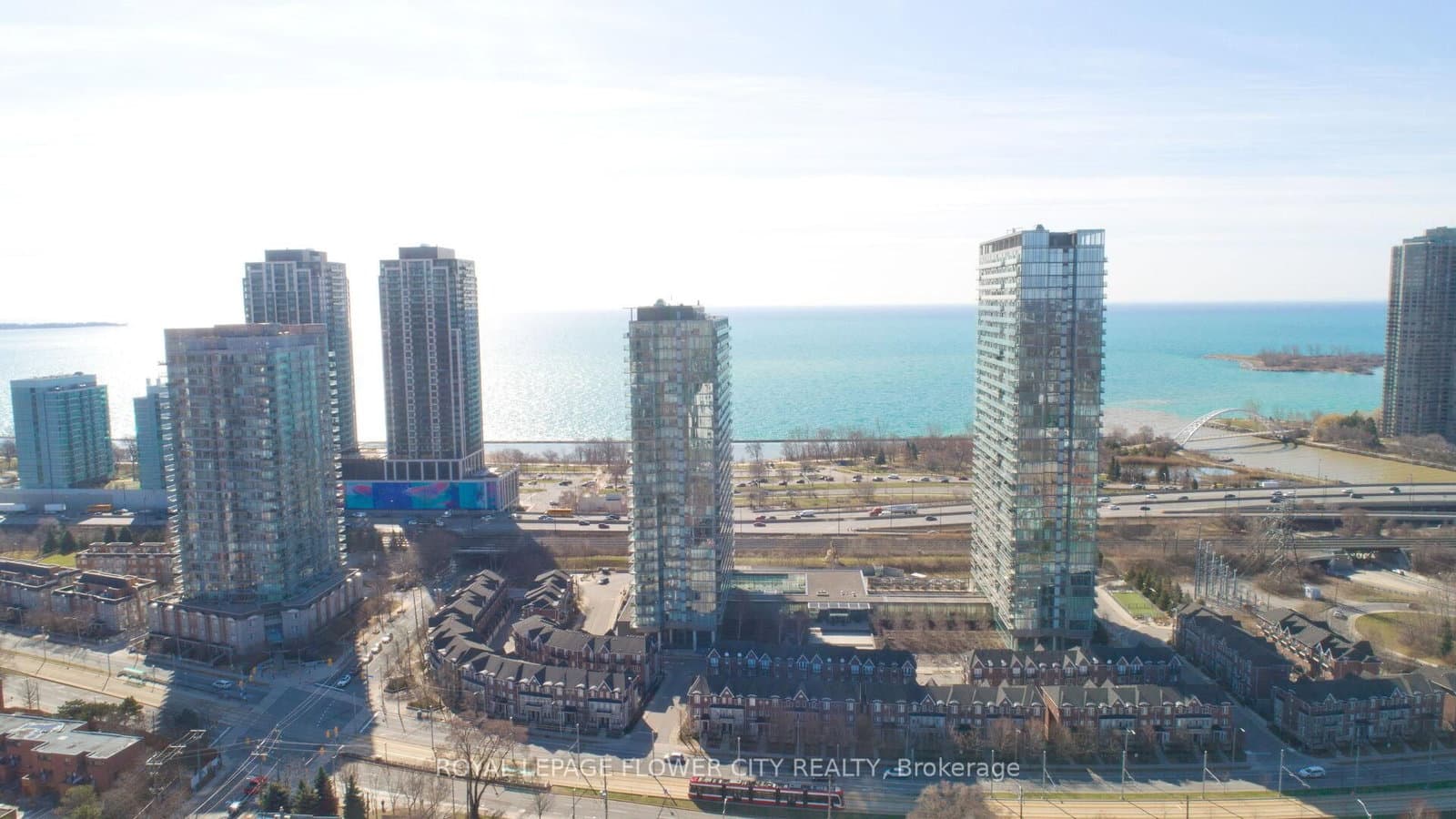 105 The Queensway Avenue, Unit 415 - Image 2