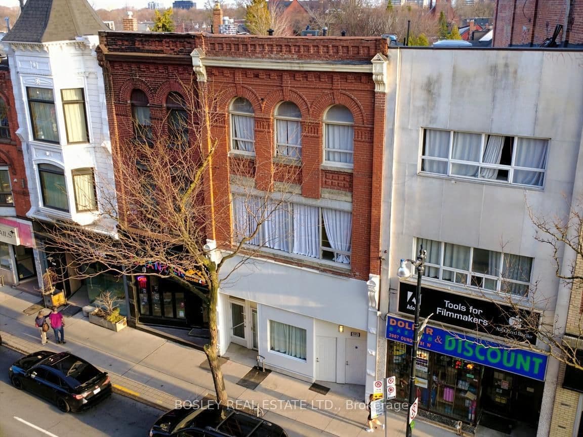 2963 Dundas Street W - Image 1