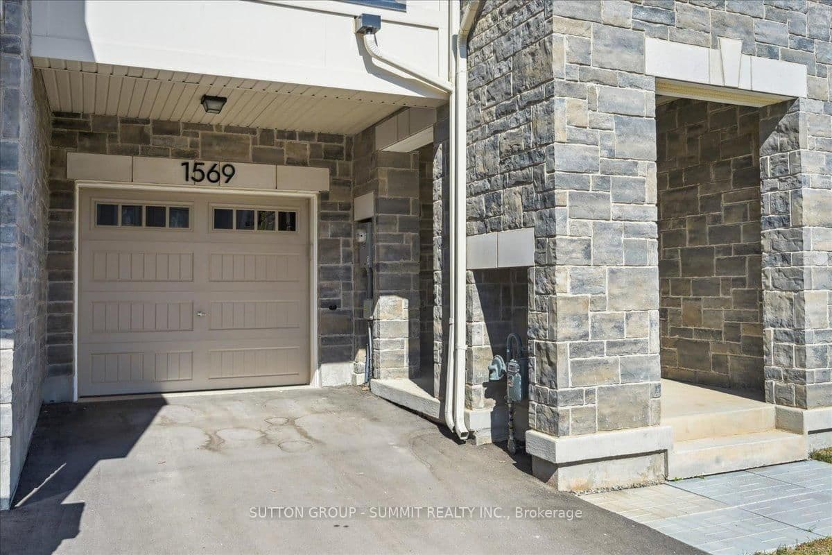 1569 Denison Place - Image 4