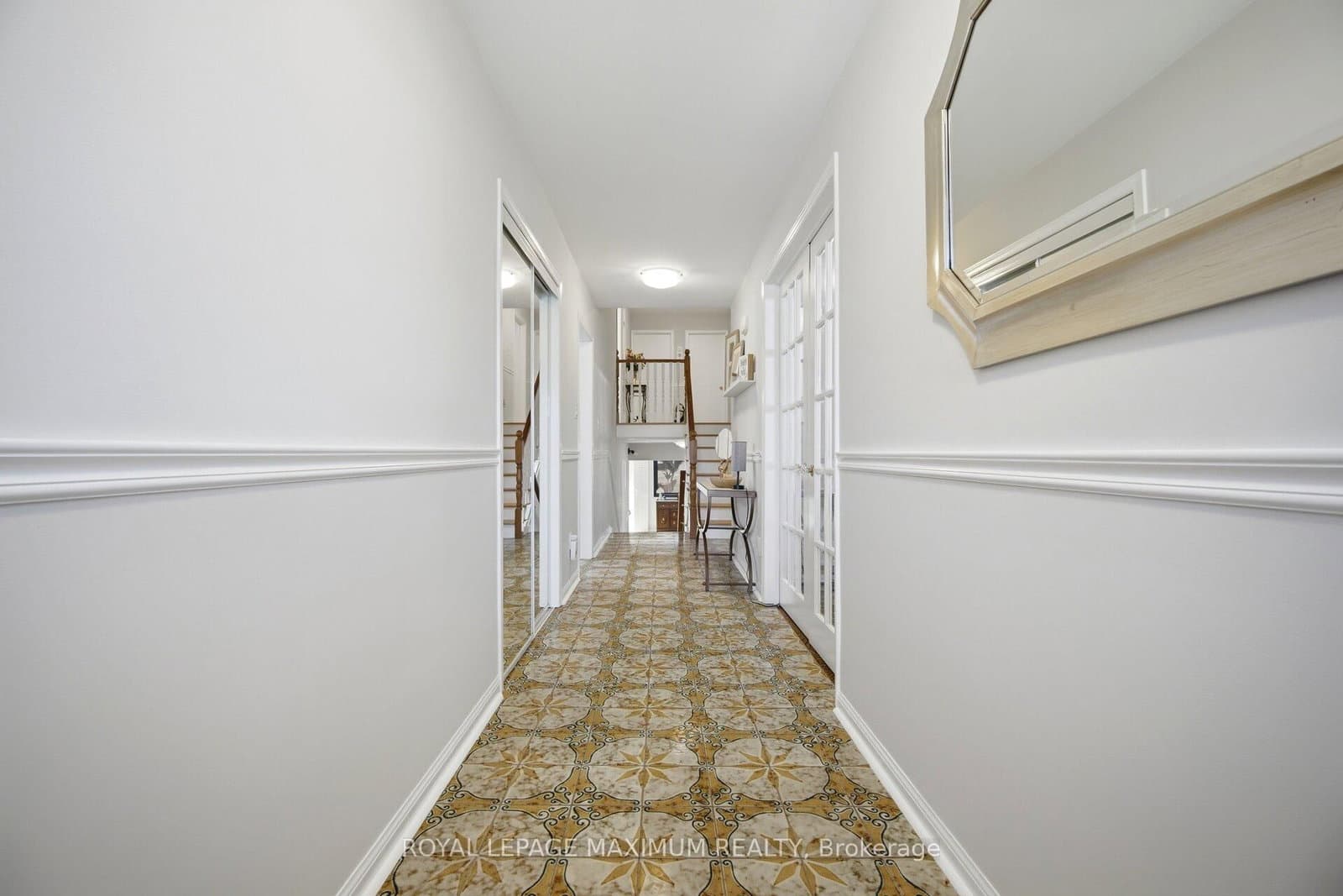 255 John Street - Image 5