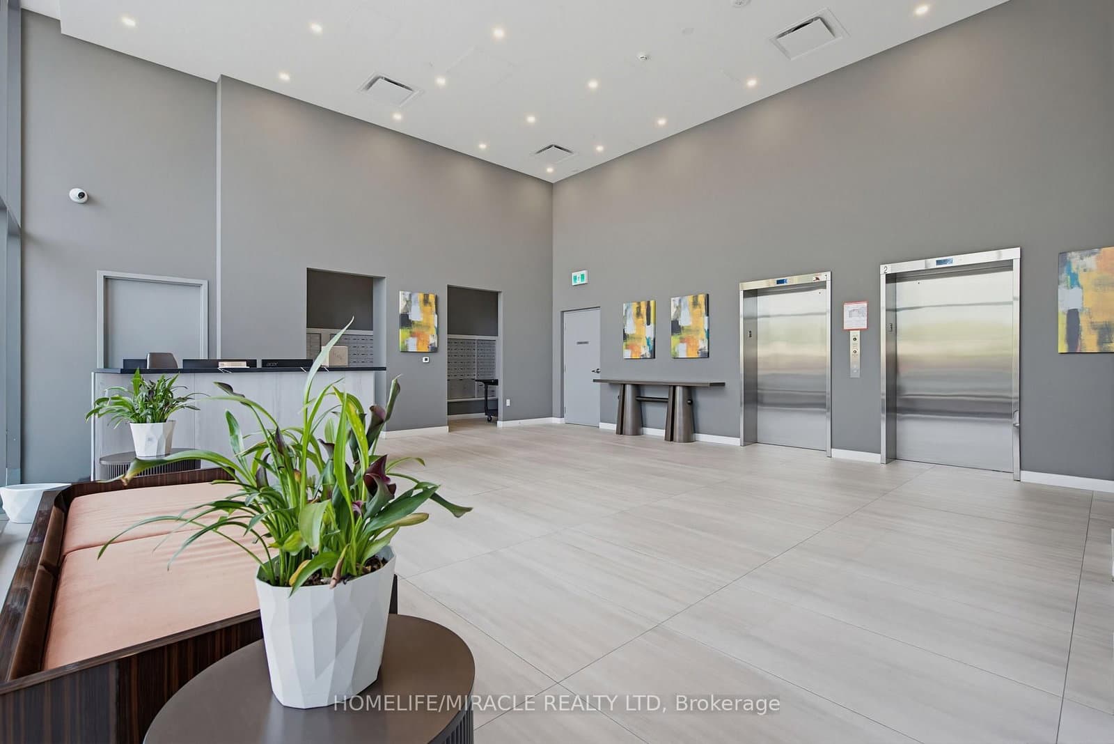 859 The Queensway, Unit 605 - Image 2