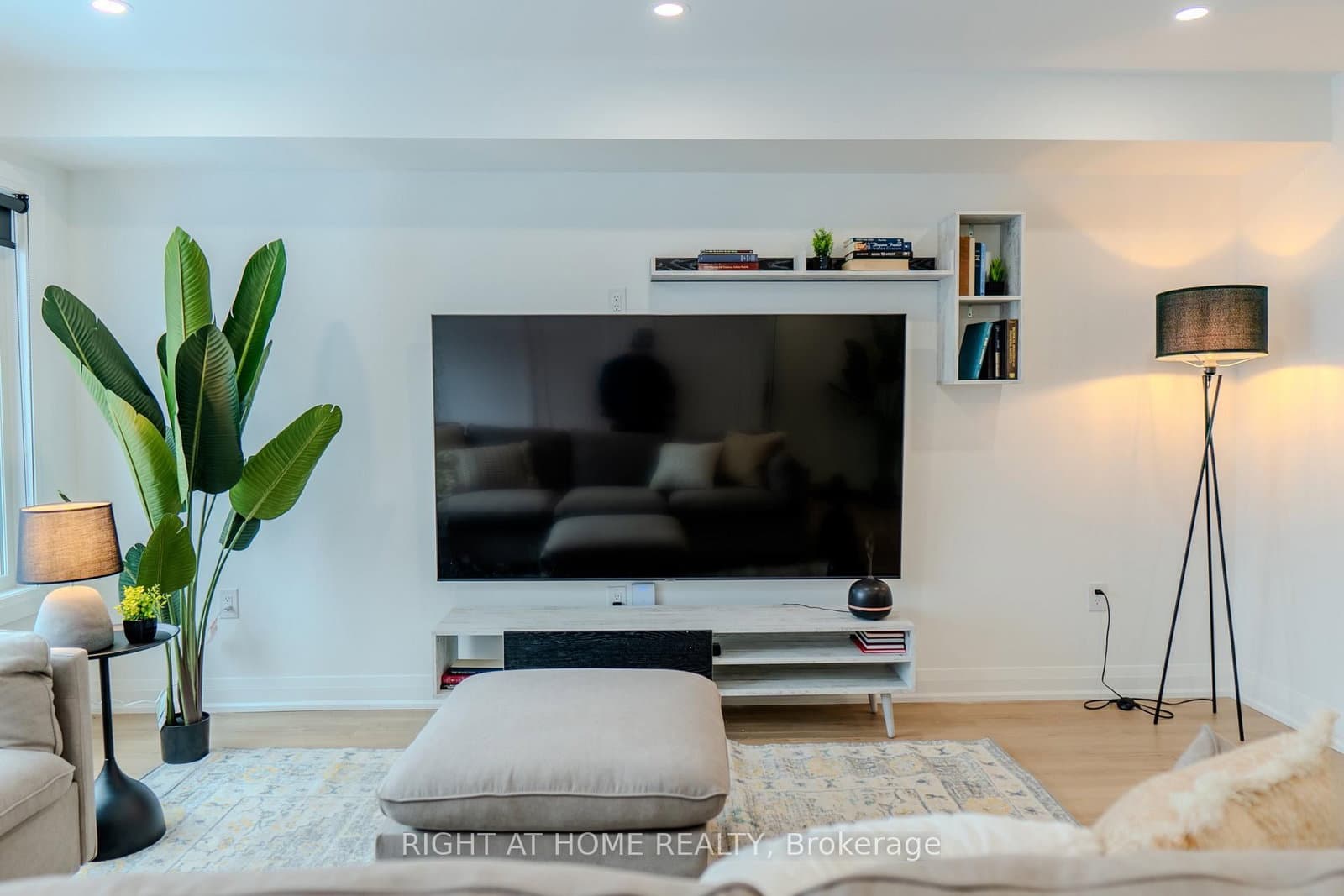 16 Habibi Lane - Image 2