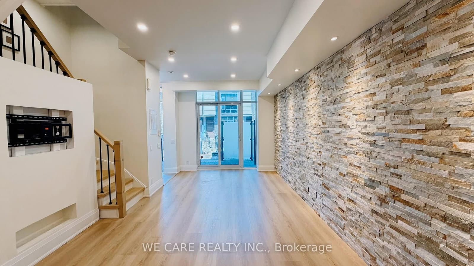 15 Valhalla Inn Road, Unit 15 - Image 2