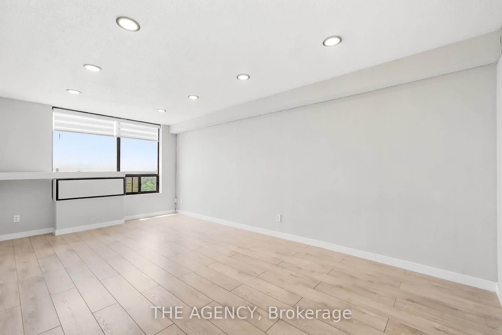 2350 Dundas Street W, Unit 2911A - Image 6