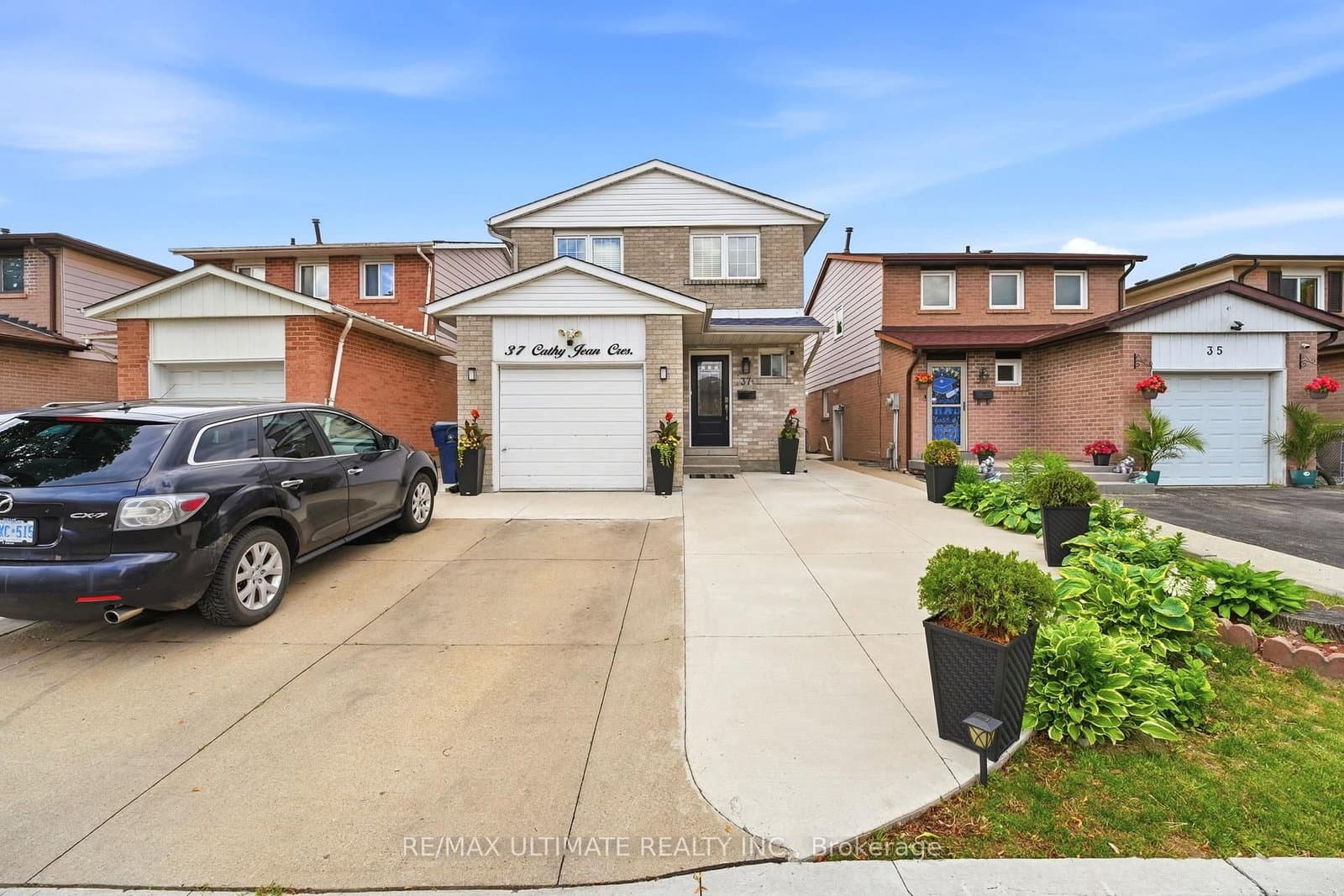 37 Cathy Jean Crescent - Image 2