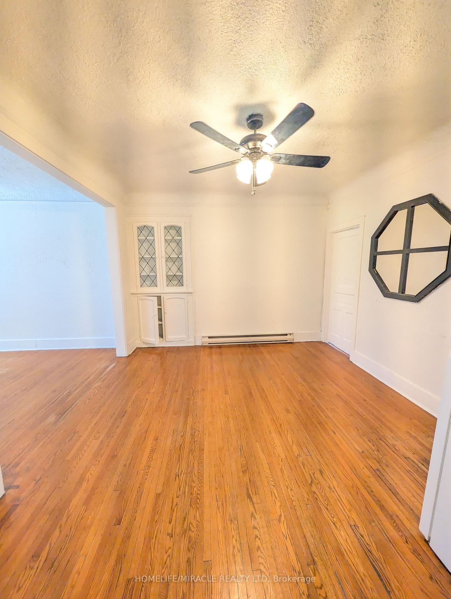 359A Brant Street - Image 5