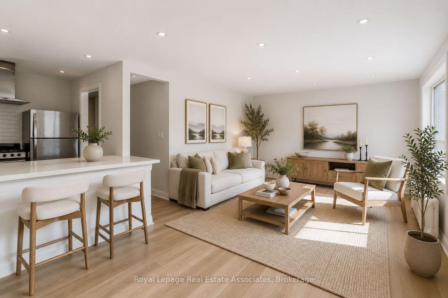 237 Lakeshore Road E, Unit 2 - Image 3