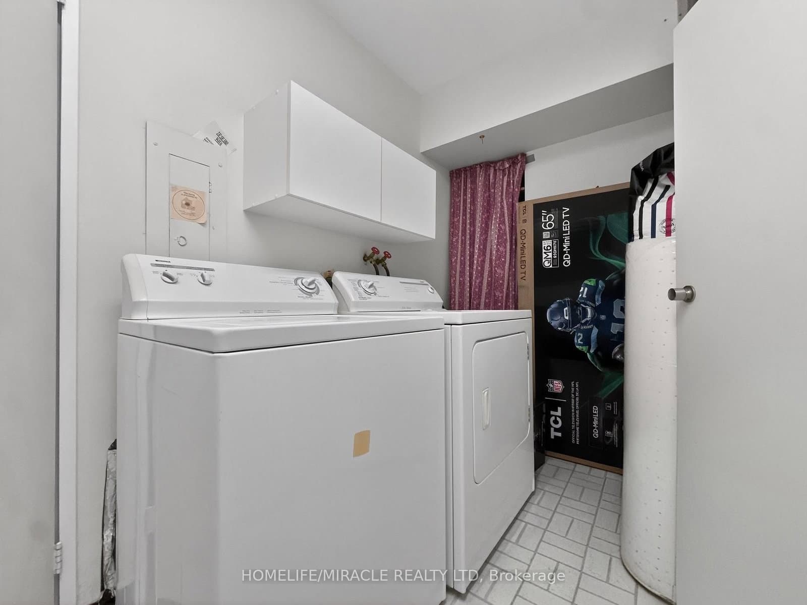 1580 Mississauga valley Boulevard, Unit 412 - Image 2