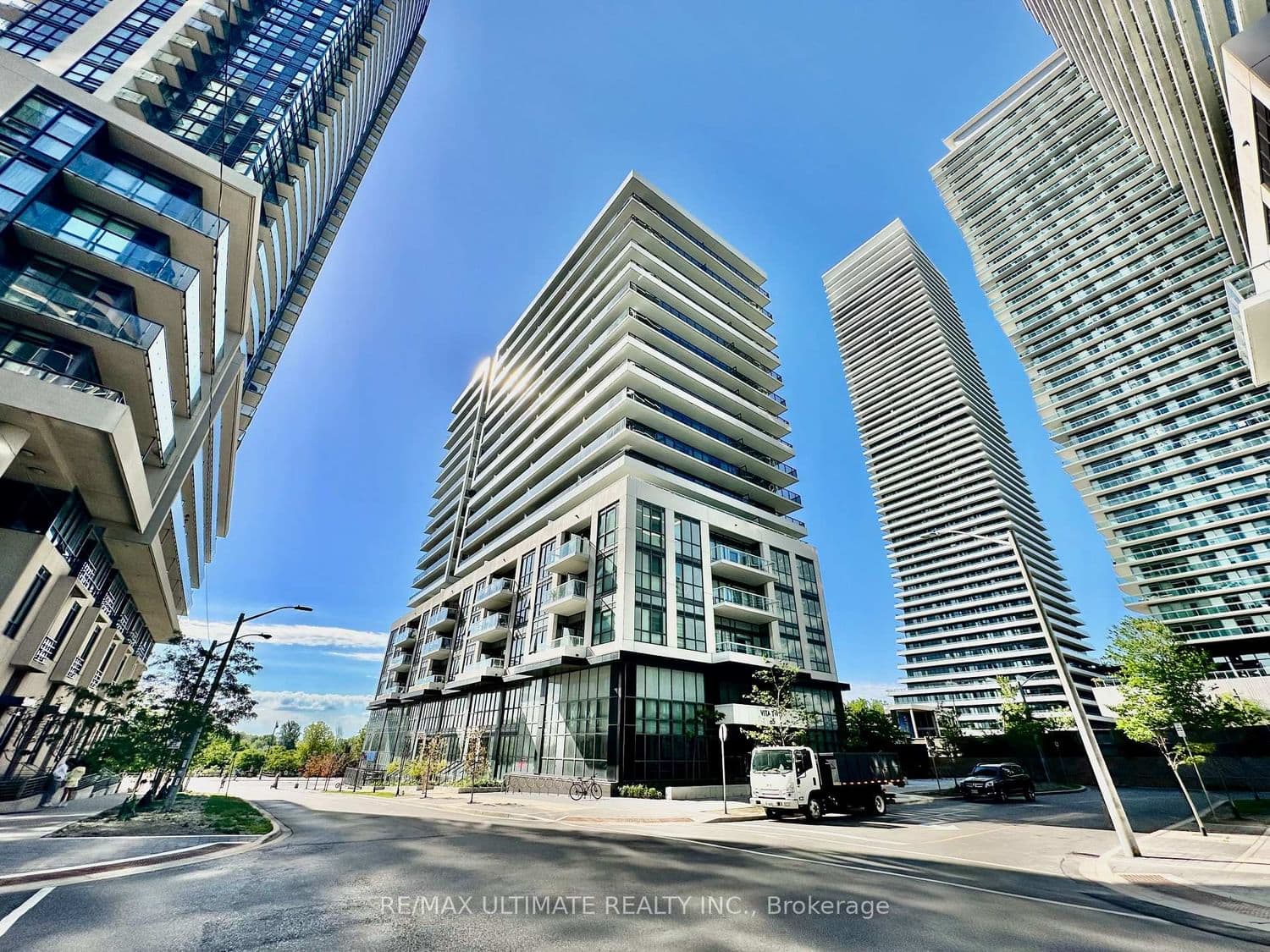65 Annie Craig Drive, Unit UPH06 - Image 1