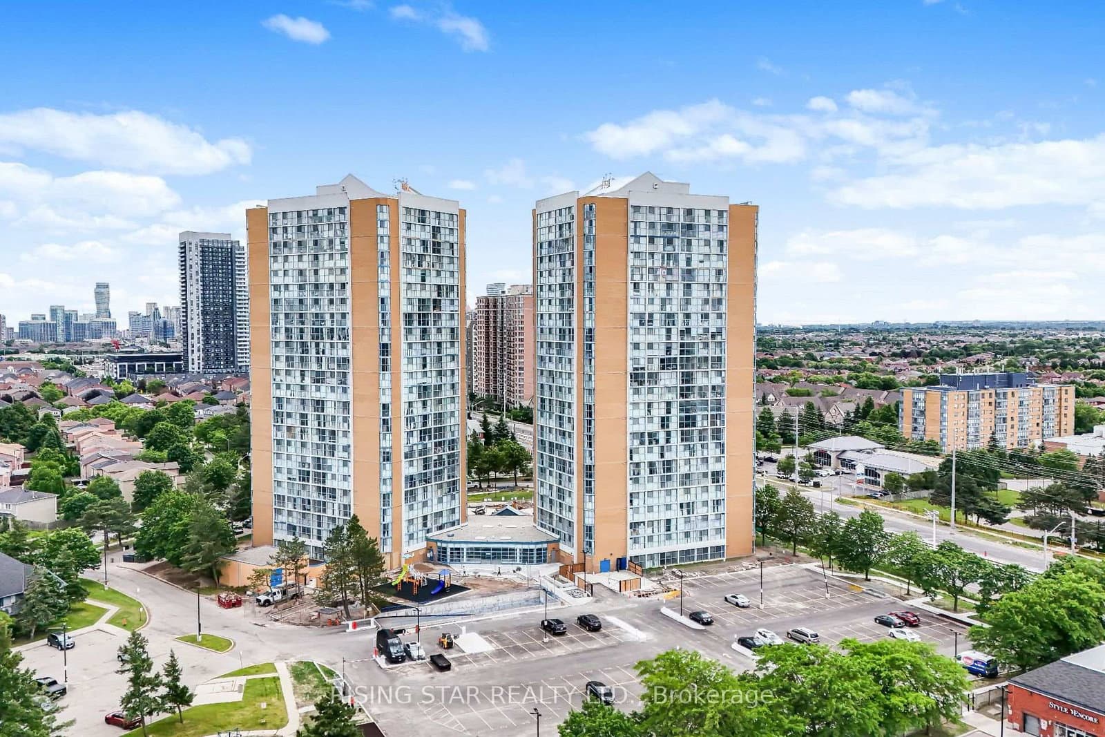 35 Trailwood Drive, Unit 311 - Image 3